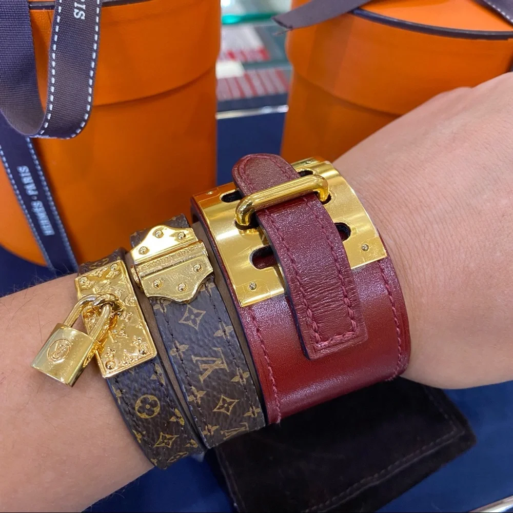 HERMES Rouge H Box Leather Gold Plated Intense cuff Bracelet Small - Picture 10 of 12